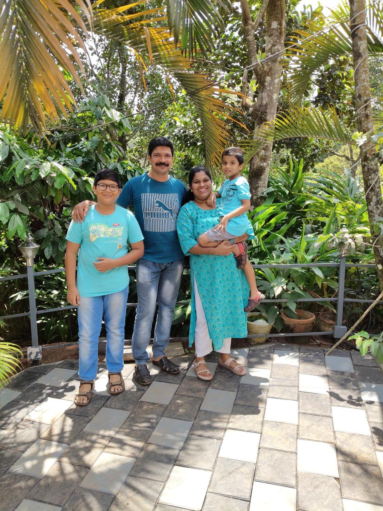 Arabian Holiday Resort With Swimming Pool In Idukki Calvary Mount Exterior photo